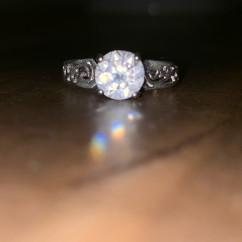 Really pretty sterling silver ring